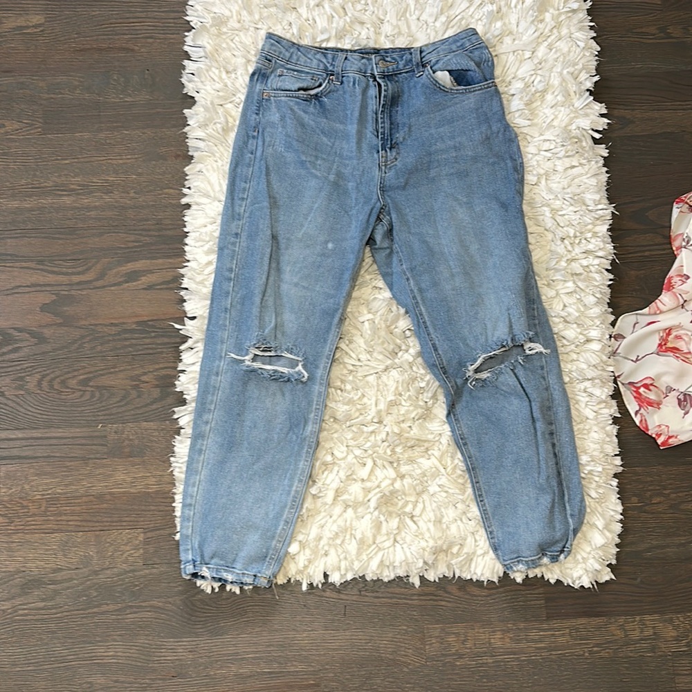 Ripped mom jeans! Size 12